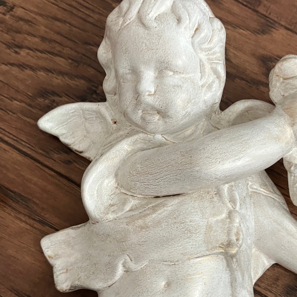 Elegant Cream Cherub Wall Decor Set - Picture 2 of 13
